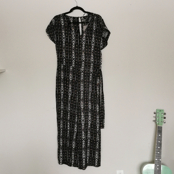 b.young jumper - Picture 3 of 4